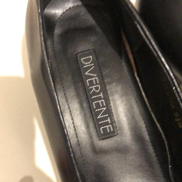 24. Divertente | Genuine Leather 2.5” Heels - Picture 8 of 10